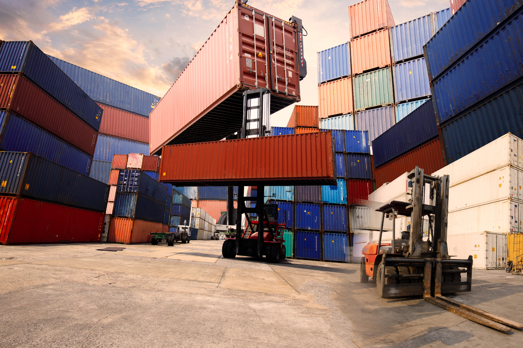 EC Forwarding Sdn Bhd | Logistic Excellence - 全球货运服务 | 物流解决方案 | 航运和货运管理 | 空运和海运 | 集装箱 | 冷藏解决方案 | 项目货物运输服务 | 可靠仓储 | 危险品运输 | 供应链管理 | 定制运输计划 | 国际运输 | 集装箱处理 | 安全的在线货运管理 | 创新物流解决方案 | 石油和天然气物流 | 采矿行业运输 | 汽车物流 | 食品制造商货物 | 医疗用品运输 | 响应灵敏的货运代理 | 高效的物流服务 | 定制运输解决方案 | 建材物流 | 多元行业领域 | 及时交付 | 仓储卓越 | 全球物流网络 | 货物集中 | 海运物流 | 在线货物追踪 | 供应链优化 | 包揽式物流解决方案 | 物流咨询 | 财政代表服务 | 高效订单交付 | 安全仓储 | 电力行业物流 | 行业中心化货运 | 响应式客户支持 | 集结中心 | 货运保险覆盖 | 创新技术解决方案 | 高效采购服务 | 综合物流 | 海上和近海物流 | 快速变化的物流需求 | 多功能运输解决方案 | 货运代理通讯 | 定制项目货运